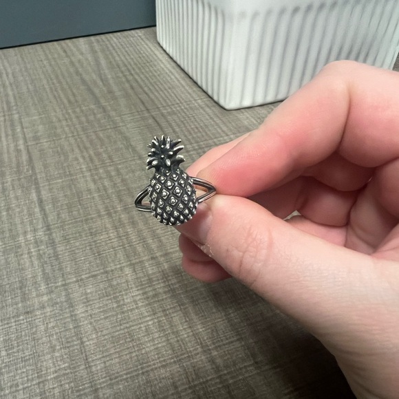 James Avery pineapple ring size 10 - Picture 1 of 3